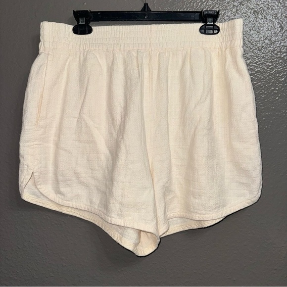 Madewell Pants - NWT Madewell linen blend pull on shorts size L